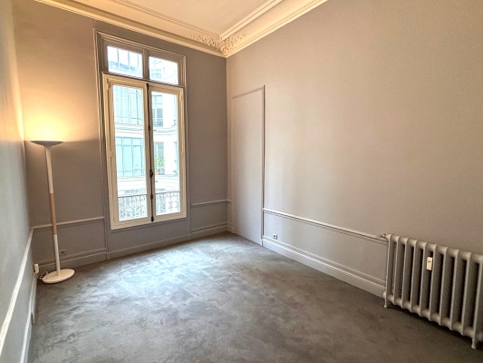 Bureau droite BS.jpg